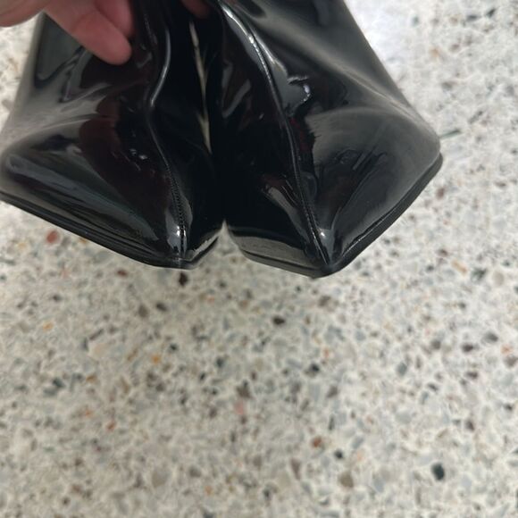 New Steve Madden Londyn black patent shiny leather boot gold heel 9.5 - Picture 4 of 9